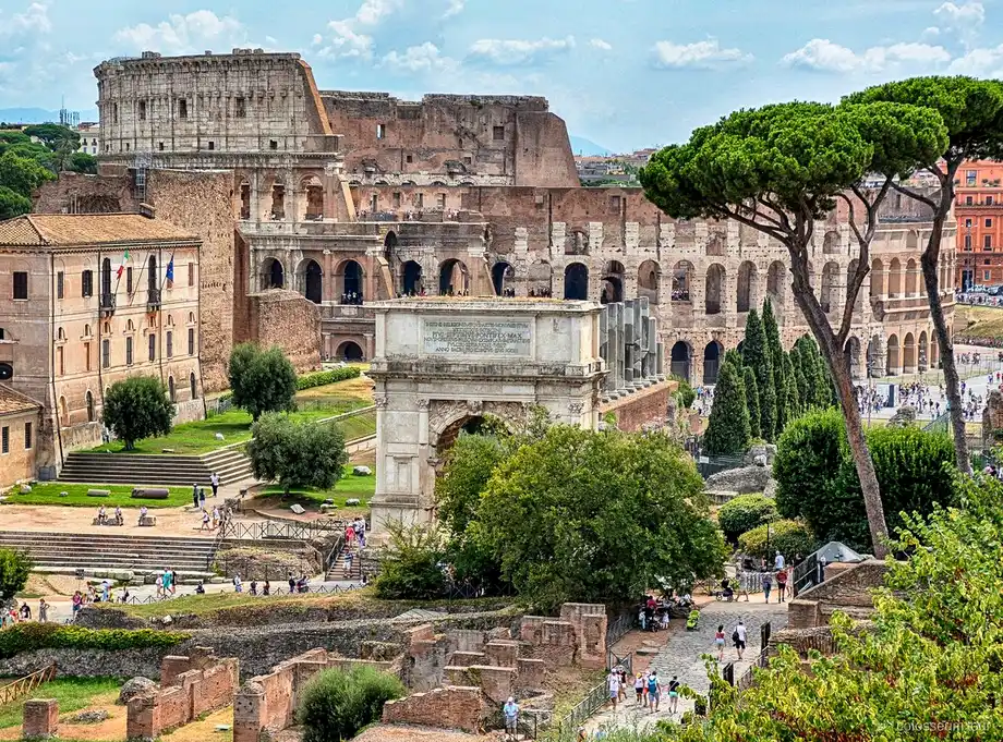 Panoramisch uitzicht vanaf de Palatijn inbegrepen bij de Colosseum rondleiding