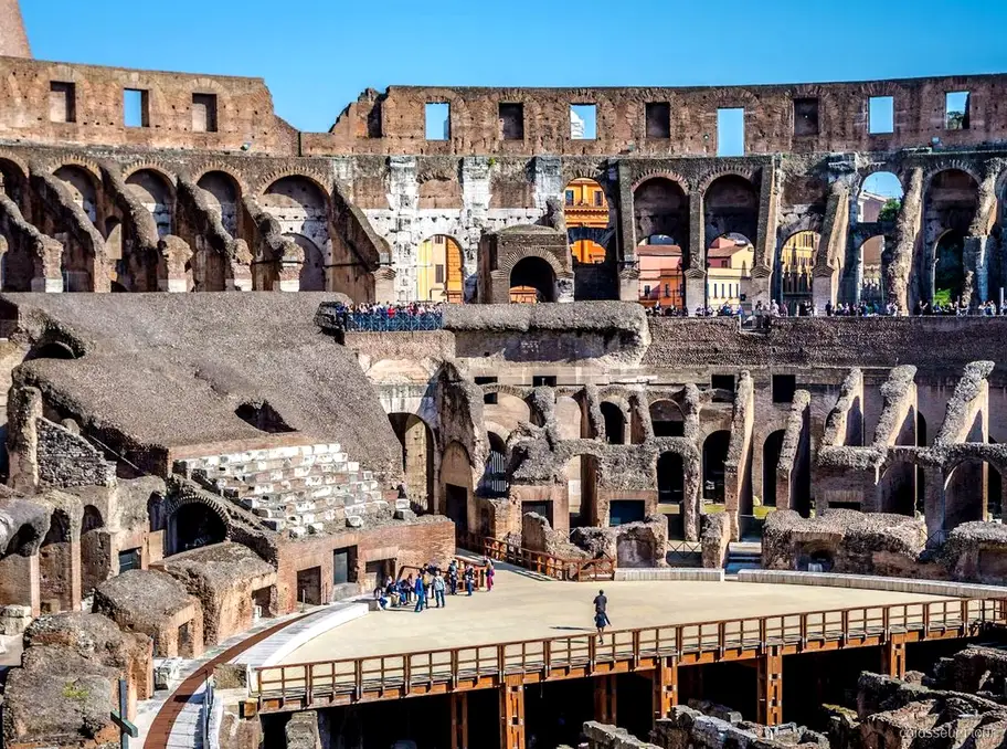 Entrada a la arena del Coliseo por la Puerta de los Gladiadores